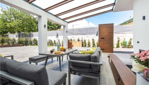 1 Bedroom Beautiful Home In Terzigno