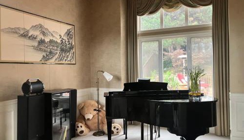 1 BR in a Lakeview House Near Redmond DT