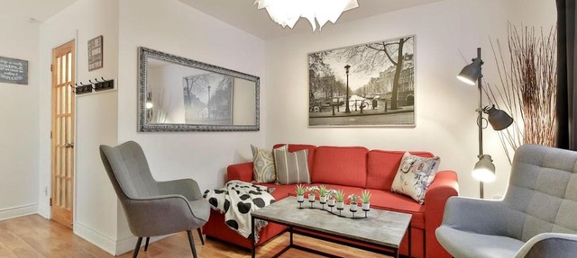 100 METERS to METRO BEAUDRY - FULL APARTMENTS - 1 minute walk to the FAMOUS ST CATHERINE STREET - FAST WIFI - WASHER & DRYER ON SITE - Montcalm units