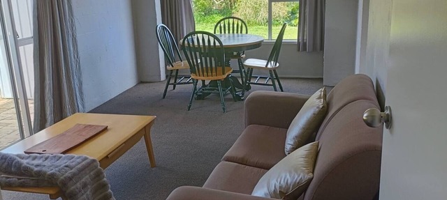 1970's Retro style 2 bed unit