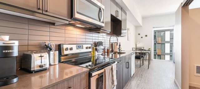1BR 1BA w/AC - Long Term Gym Parking Redmond DT