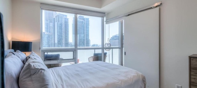 1BR plus Den Condo with Balcony in Heart of Toronto