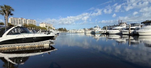 1st Floor Golf View Condo, Free Beach Shuttle, pool/Hot Tub, Barefoot Landing