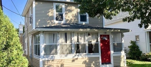 2 BDRMS, SLEEPS 6, 1 1/2 BATH