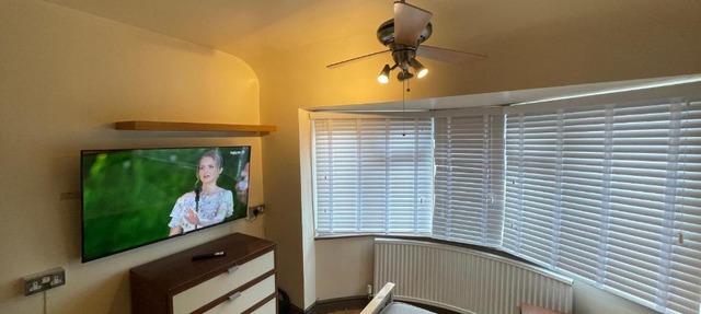 2 Bed Flat near Heathrow Airport & Elizabeth Line