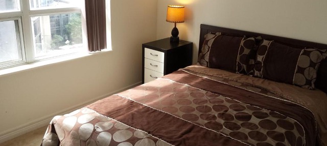 2 Bedroom 1 Bathroom Prime Location in Mississauga