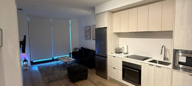 2-bedroom apartment in welcoming Mississauga with AC, fitness room