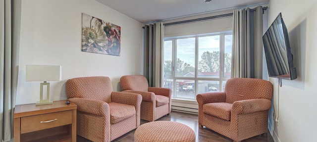 2001 Av. Beaconsfield
