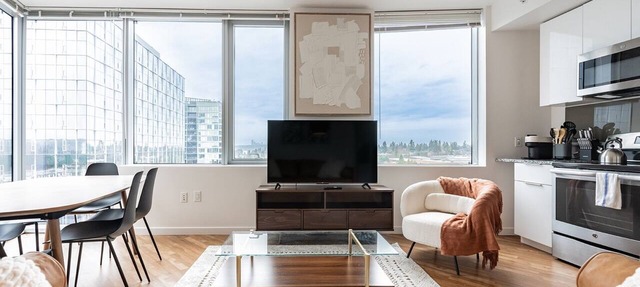 2BR | Gym, Pool | Bellevue | Sophari Towers K
