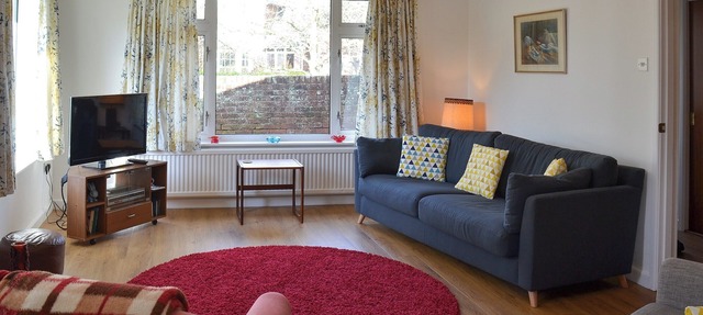 3 bedroom accommodation in Topsham