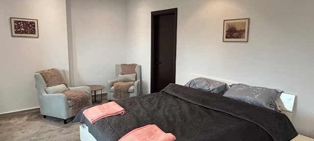 3-bedroom apartment in terrific Jeddah with WiFi, fitness room, AC
