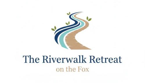 3BR 2BTH Waterfront Vacation Rental on Riverwalk to Downtown McHenry with Pier
