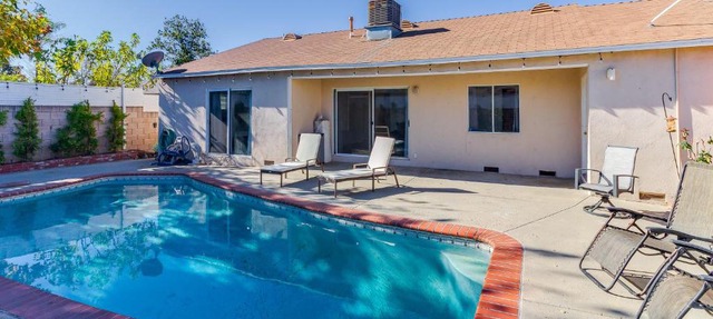 5 Bedroom Charmer with Pool