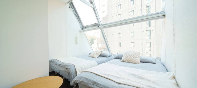 6 min to Roppongi St! Spacious 5BR apt, 12 beds,140㎡,sleeps up to 12 guests.
