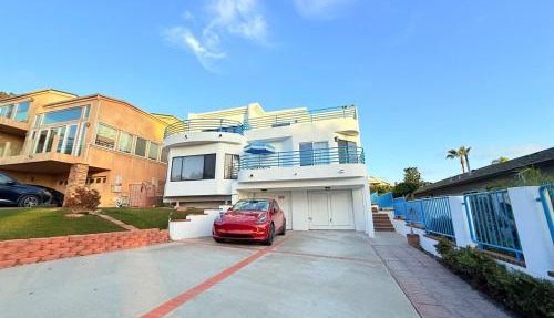 6BR5BA Hot Tub Steps to Beach Parking Pet Friendly