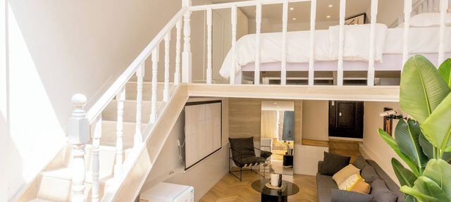 A bedroom with 2 beds, 3 kilometers from the Bund.Shanghai