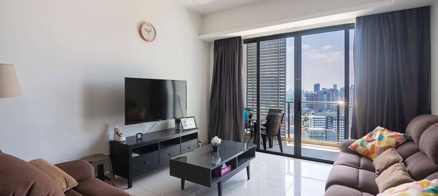 A Stylish High Floor 3BR Apt at Bukit Bintang
