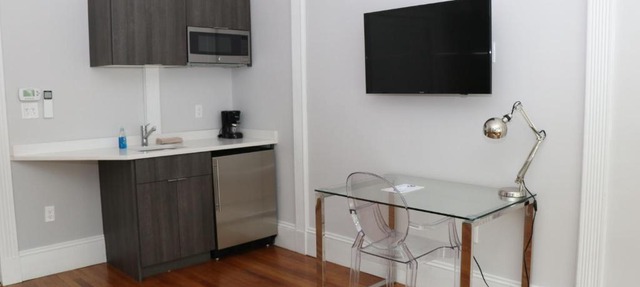 A Stylish Stay w/a Queen Bed, Heated Floors. #18