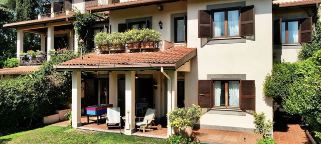 A unique Casale B&B inside a nature reserve in Rome