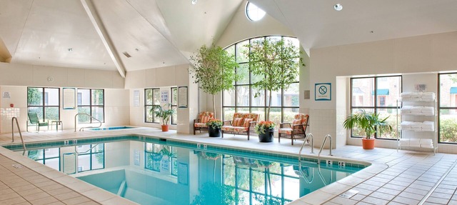 Accessible Suite in Ballantyne w/Free Breakfast