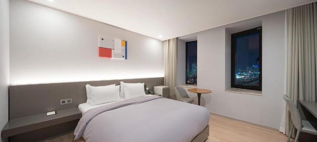 Act Hotel