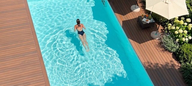 Adoro Hotel