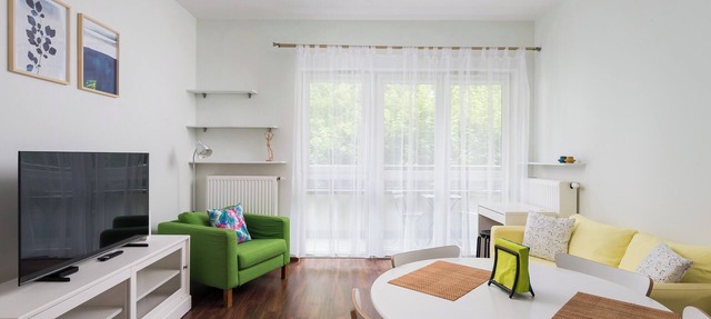 Aleja Krakowska Homely Apartment