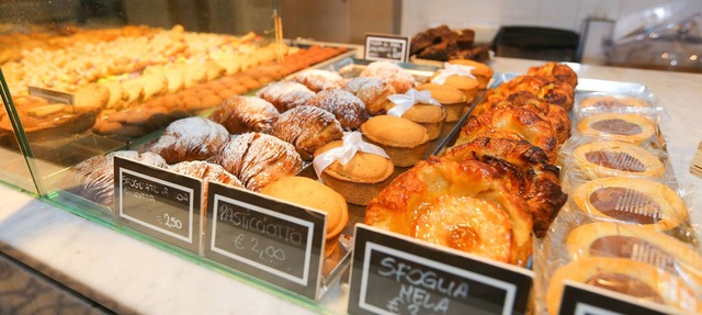 Amalia Bakery Home