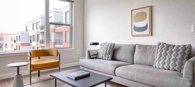Amazing Brighton 2BR w/W/D and Gym, nr Green Line, by Blueground