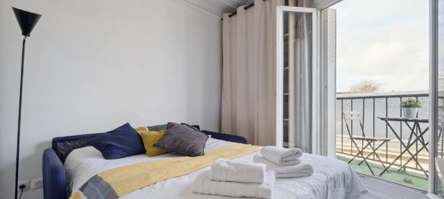 Amazing view apartment in heart of Paris