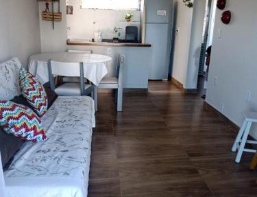 Apartamento a uma quadra da praia