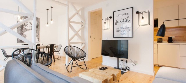 Apartamento design 1 quarto (4 pax) confortável no centro histórico de Lisboa