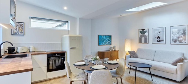 Apartment Arc de Triomphe by Studio prestige