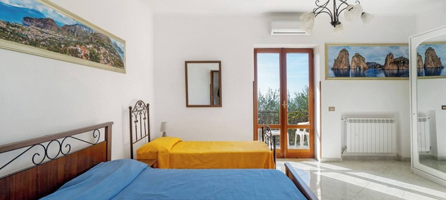 Apartment 'Il Sogno Di Giuseppe' with Sea View, Wi-Fi and Air Conditioning