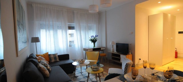 Apartment in Trastevere free 1GB/s fiber wi-fi, AC, equipped kitchen.