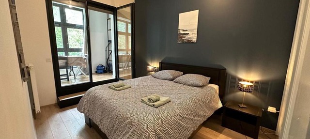 appartement au calme avec vue sur parc, proche de Paris
