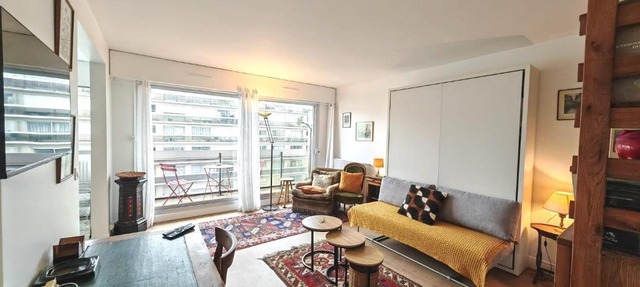 Appartement avec balcon et parking à Paris Alésia
