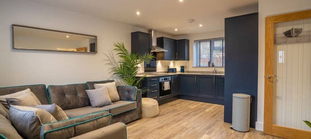 Applewood Ground Floor Apartment is a 2 bedroom with parking in Three Bridges
