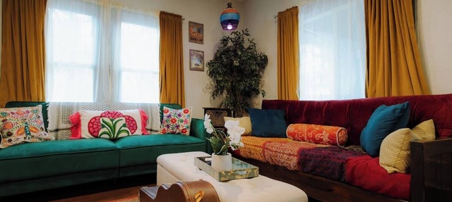 Artistic Retreat Near Stadiums