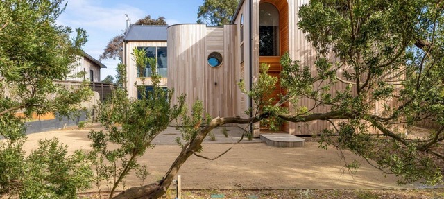 Axbridge - designer retreat in Flinder Village