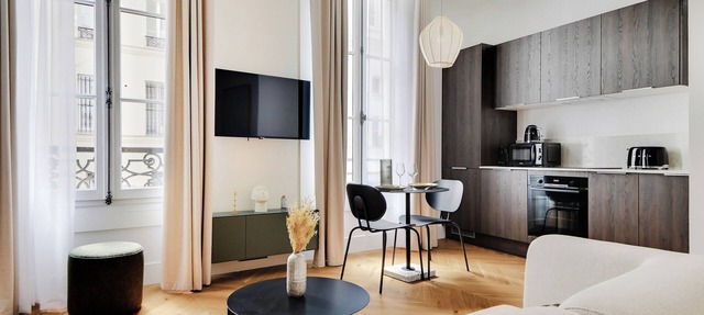 B48 Paris Haussmann