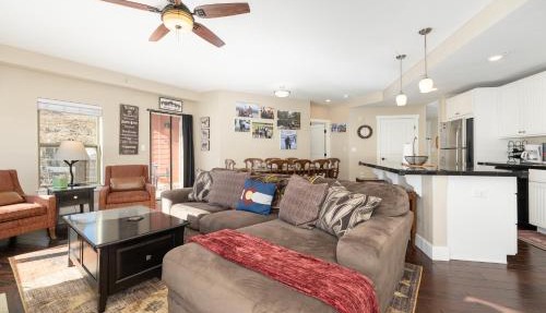Base Camp Cir #305