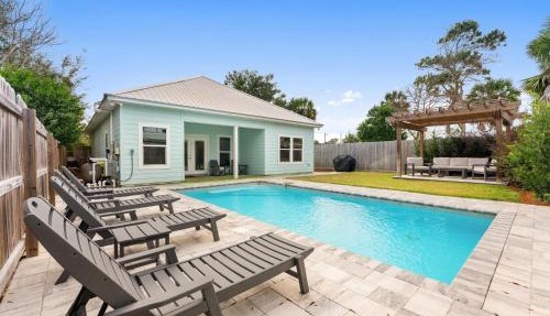 Beach House with Private Pool - Sunny Sands by Panhandle Getaways