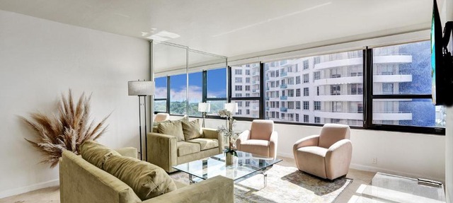 Beach Resort condo 921