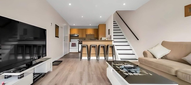 Beaches - 2BDR Townhouse