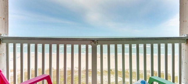 Beachfront Corpus Christi Condo w/Pool Access!