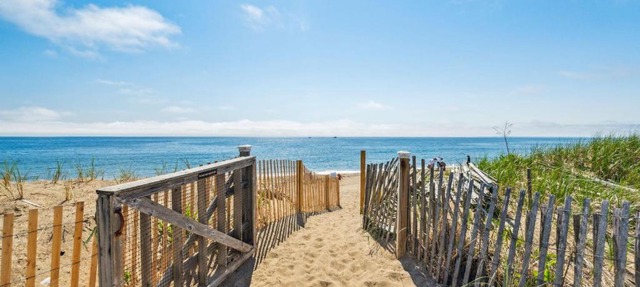 Beachfront Parking Salisbury Beach Retreat