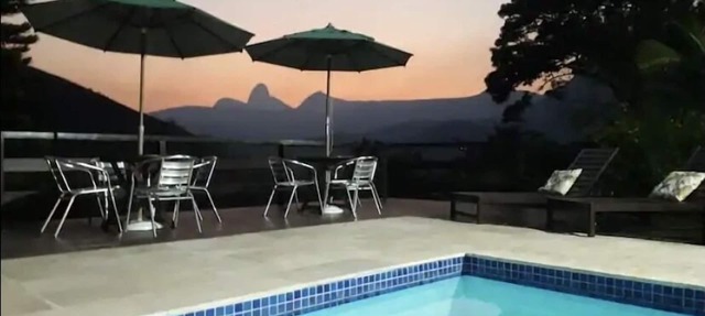 BEAUTIFUL HOUSE IN A FAMILY ENVIRONMENT FIVE MINUTES FROM THE CENTER.