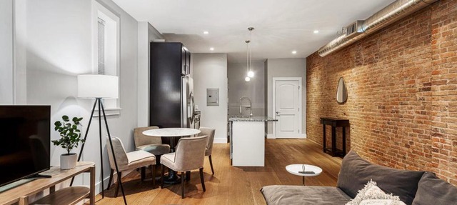 Beautiful 1BR in Perfect Downtown Location