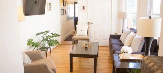Beautiful 1st Floor Apartment & Amazing Shower